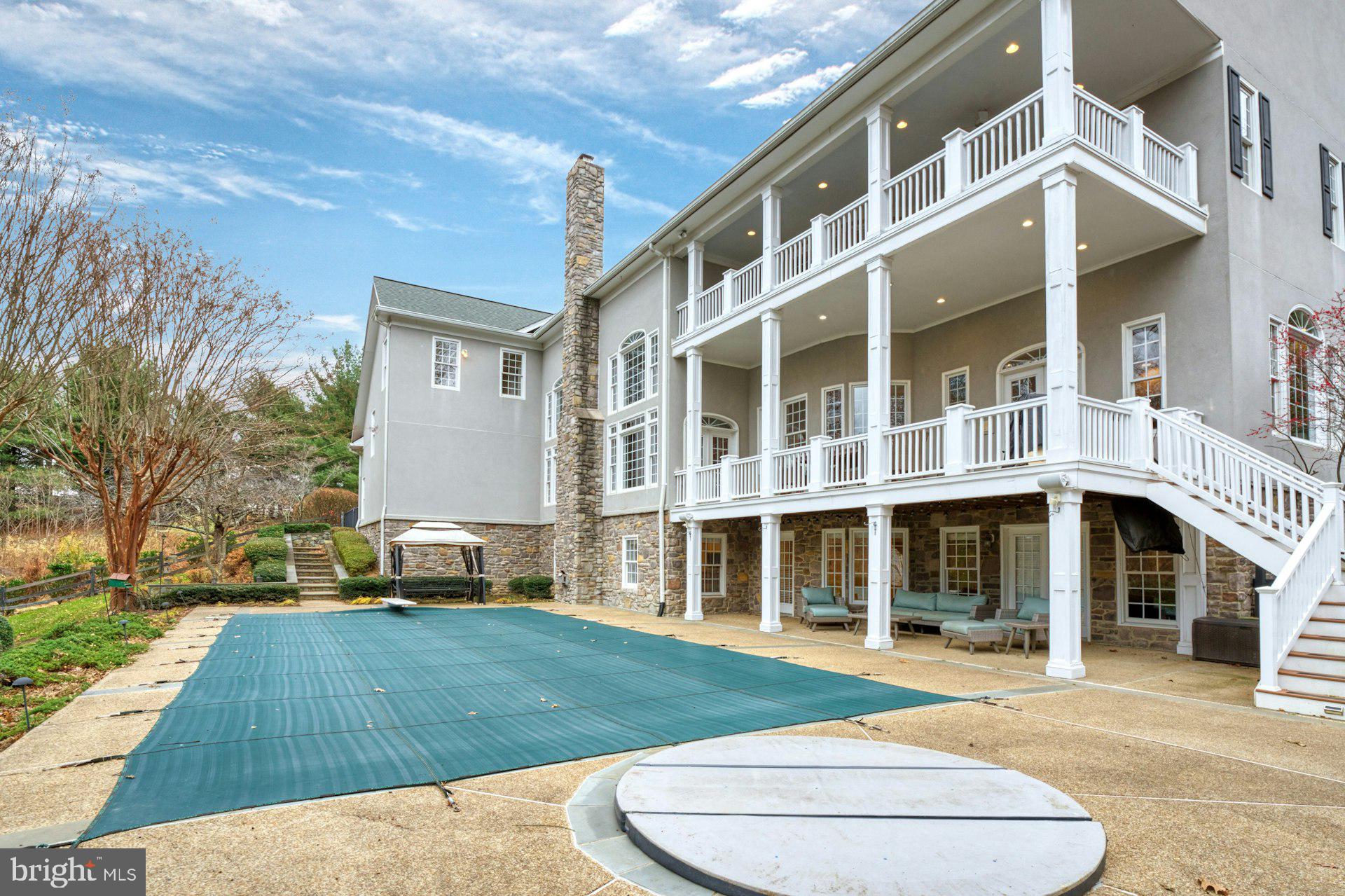 BEACON HILL - Residential