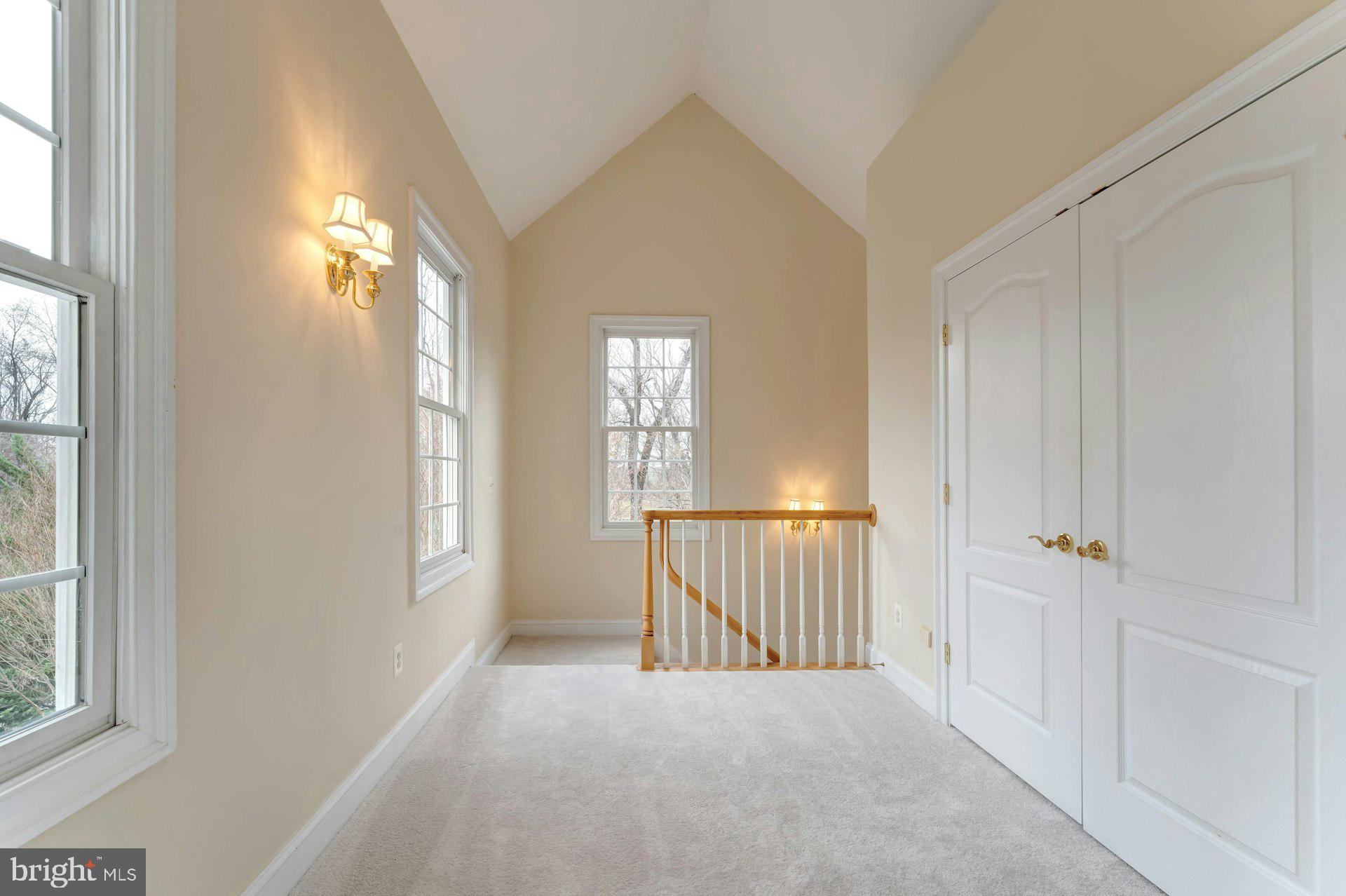 BEACON HILL - Residential