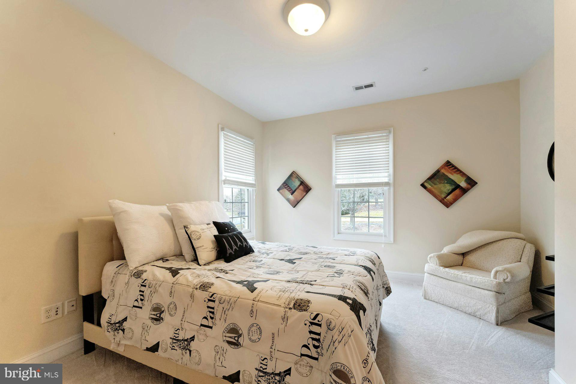 BEACON HILL - Residential