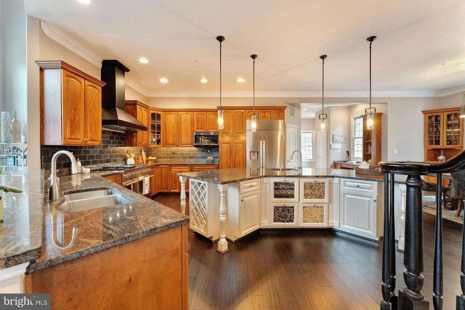 BEACON HILL - Residential