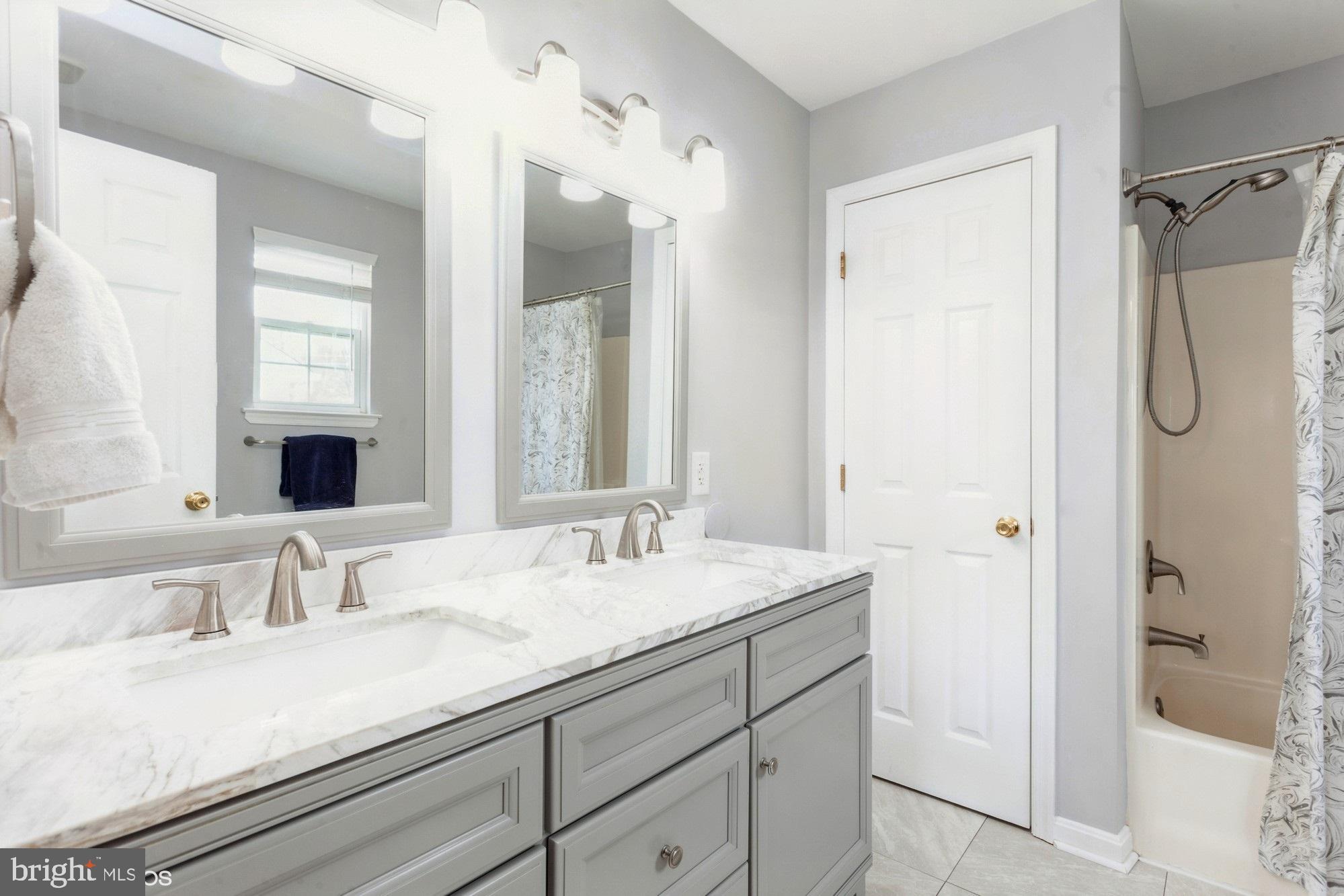 STONERIDGE OVERLOOK - Residential