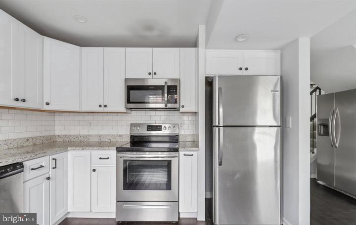 HUNTINGTON LAKE - Residential