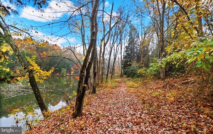 HUNTINGTON LAKE - Residential