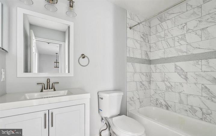 HUNTINGTON LAKE - Residential