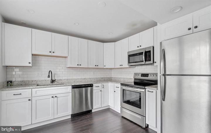 HUNTINGTON LAKE - Residential