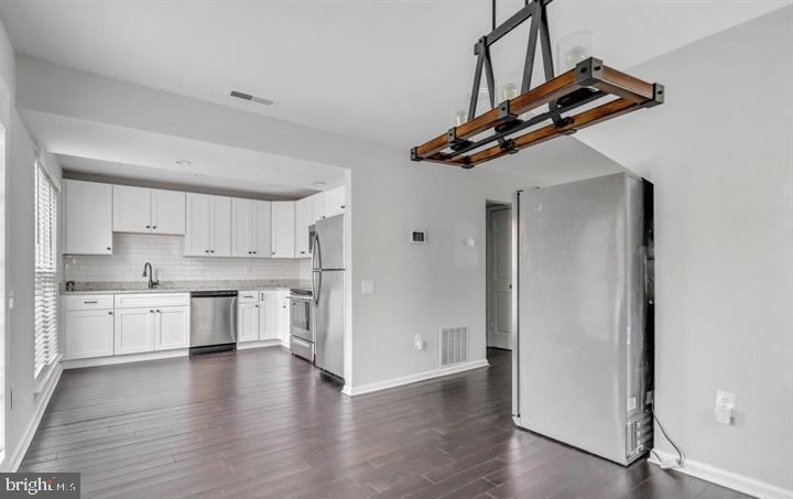 HUNTINGTON LAKE - Residential