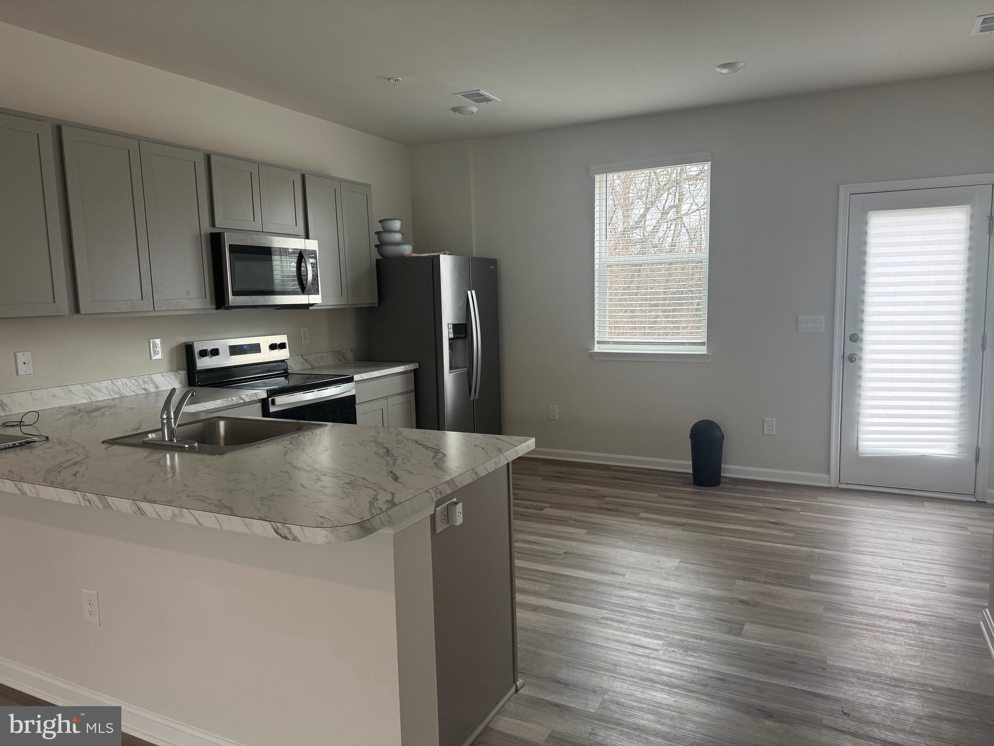 RIVERWALK TERRACE - Residential