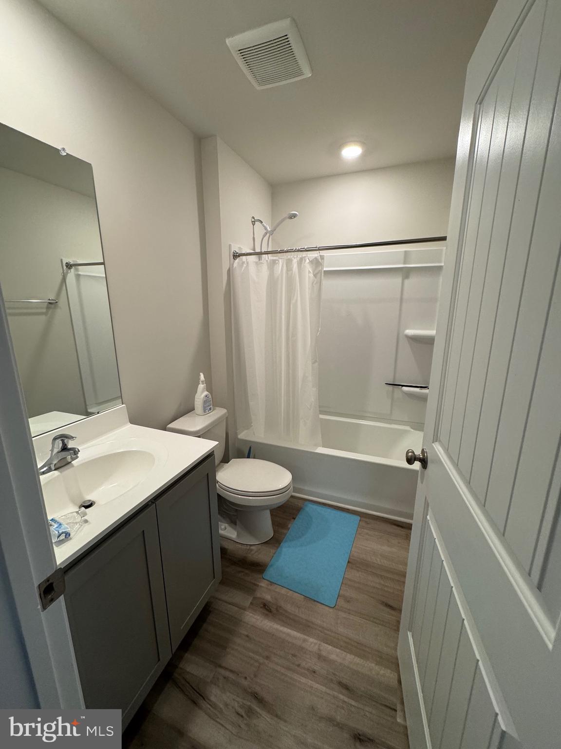 RIVERWALK TERRACE - Residential