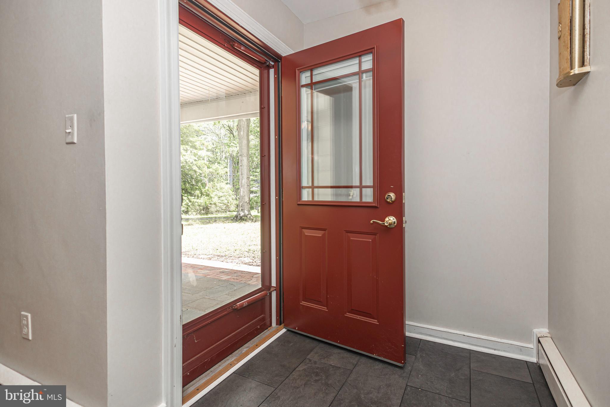 53 SANDYWOOD DRIVE