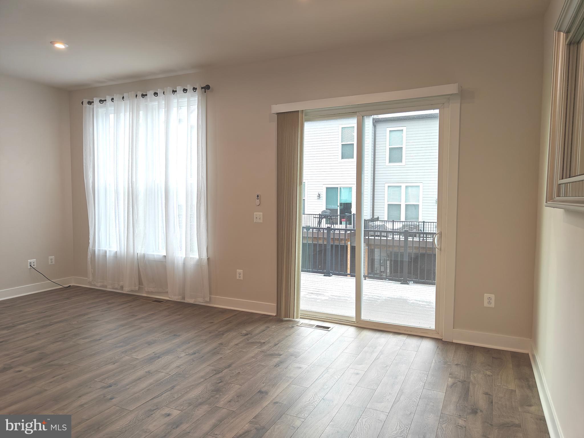 LIBERTY PARK - Residential Lease