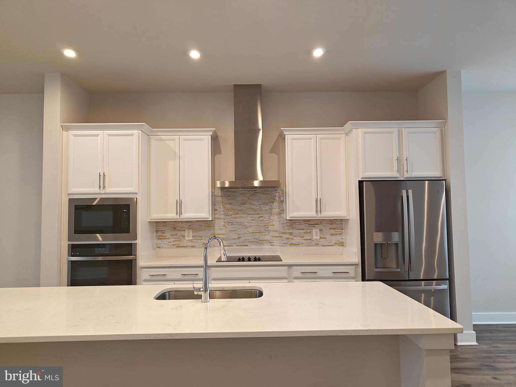 LIBERTY PARK - Residential Lease