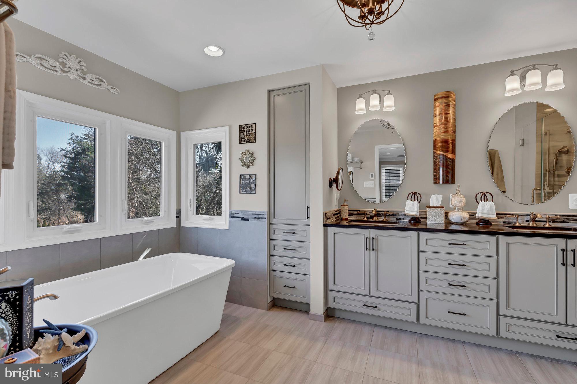 WESTPORT - Residential