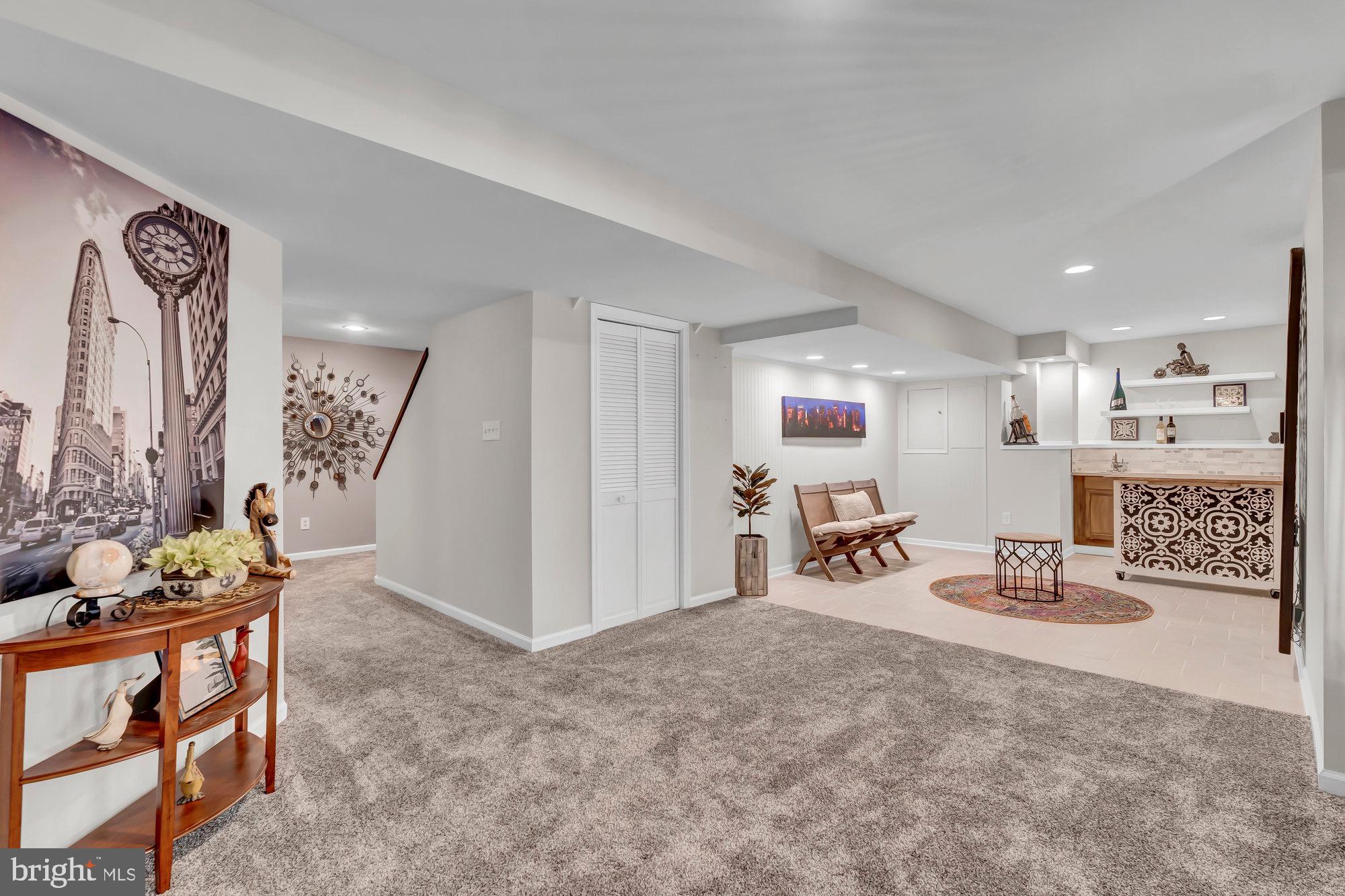 WESTPORT - Residential