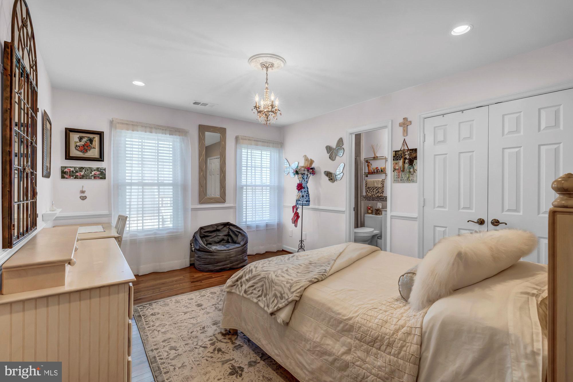 WESTPORT - Residential