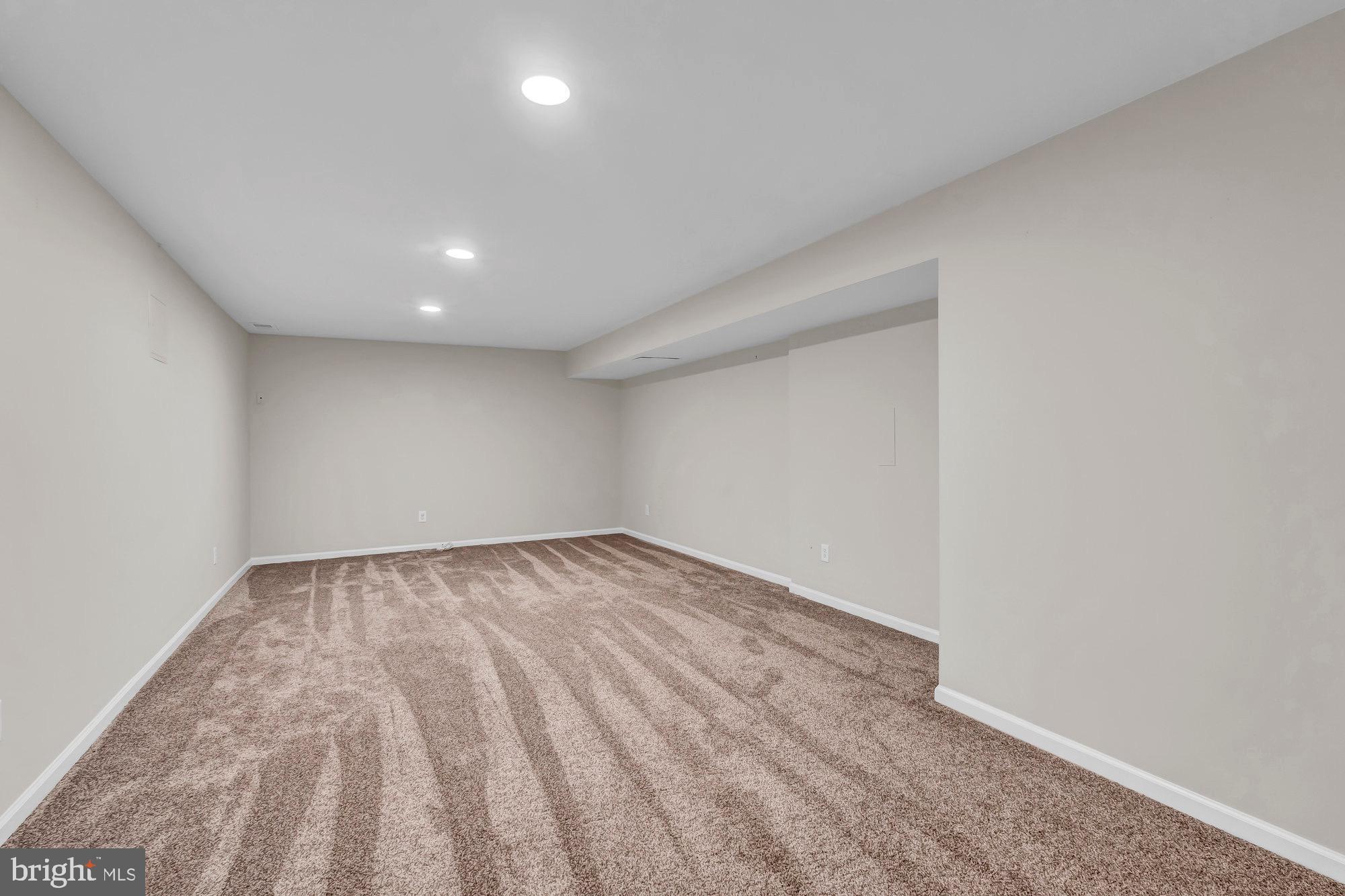 WESTPORT - Residential