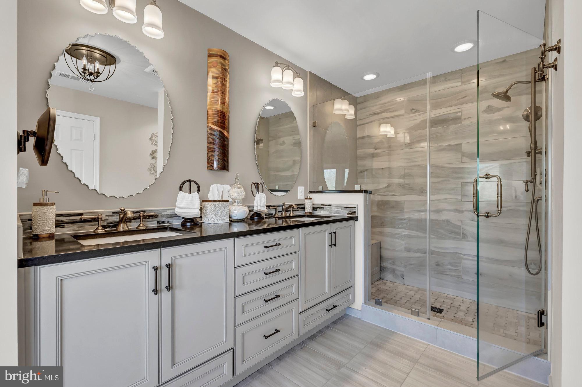 WESTPORT - Residential