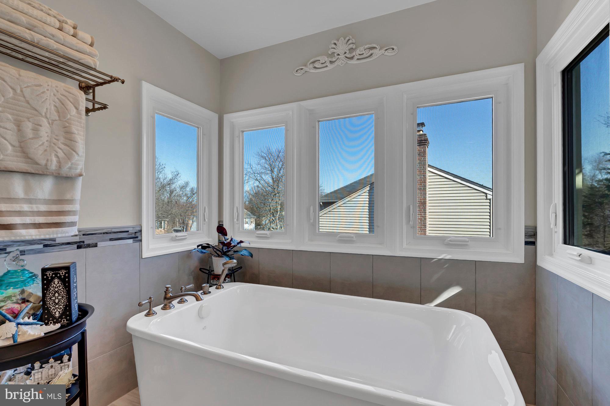 WESTPORT - Residential