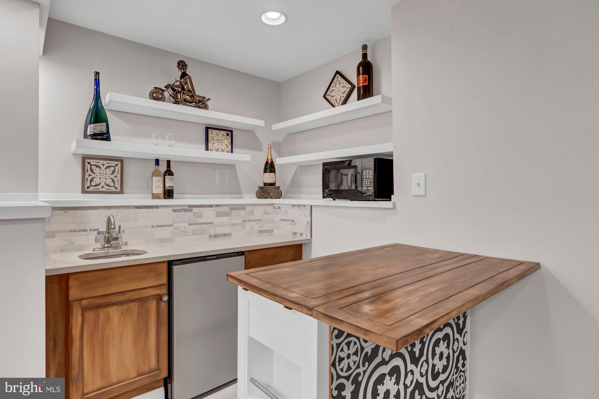 WESTPORT - Residential