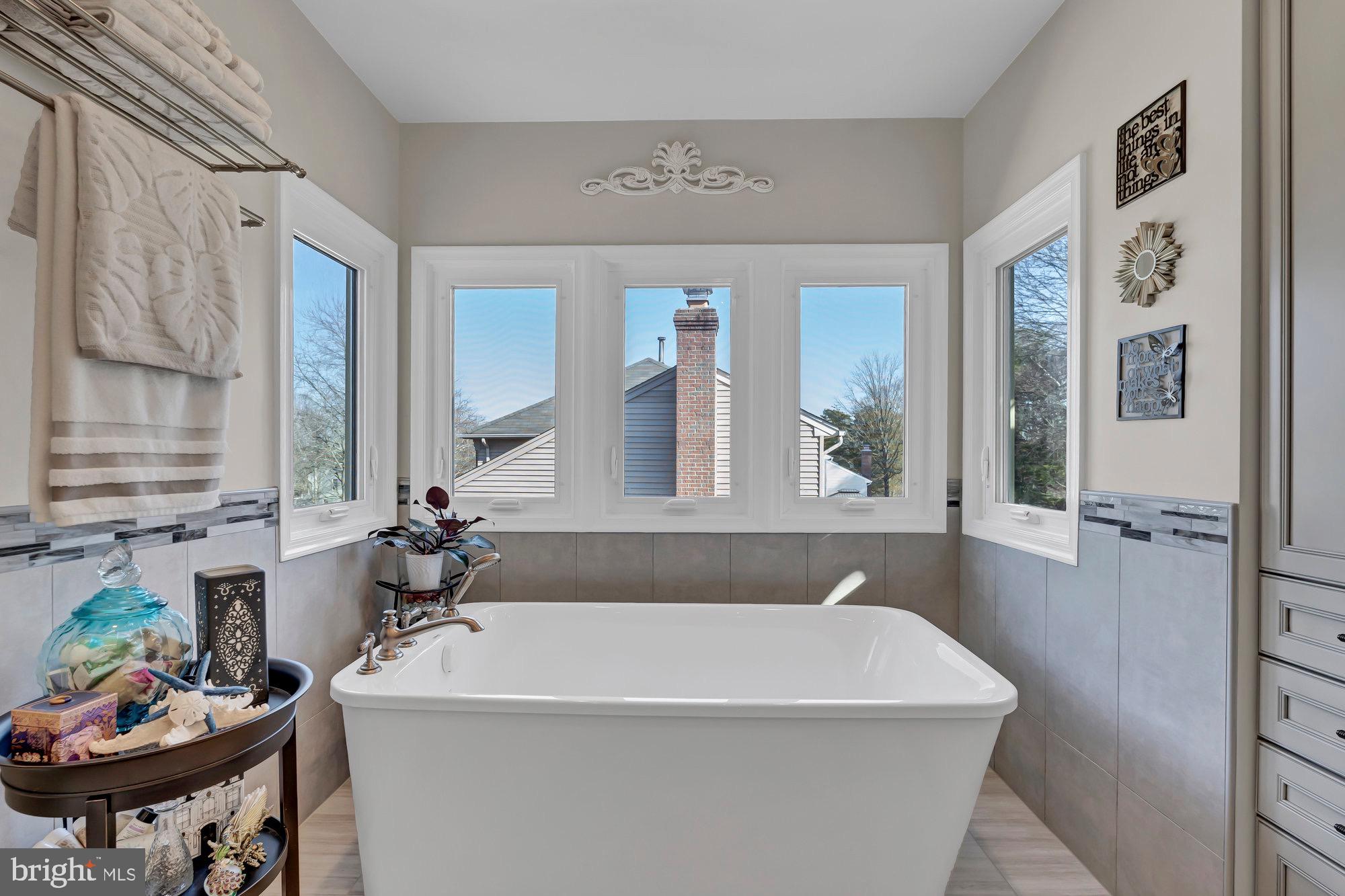 WESTPORT - Residential