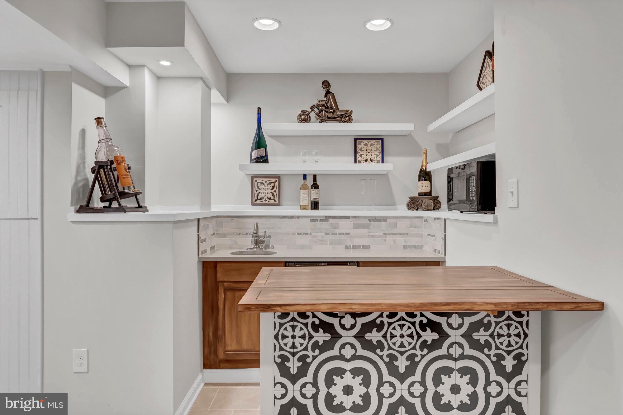 WESTPORT - Residential