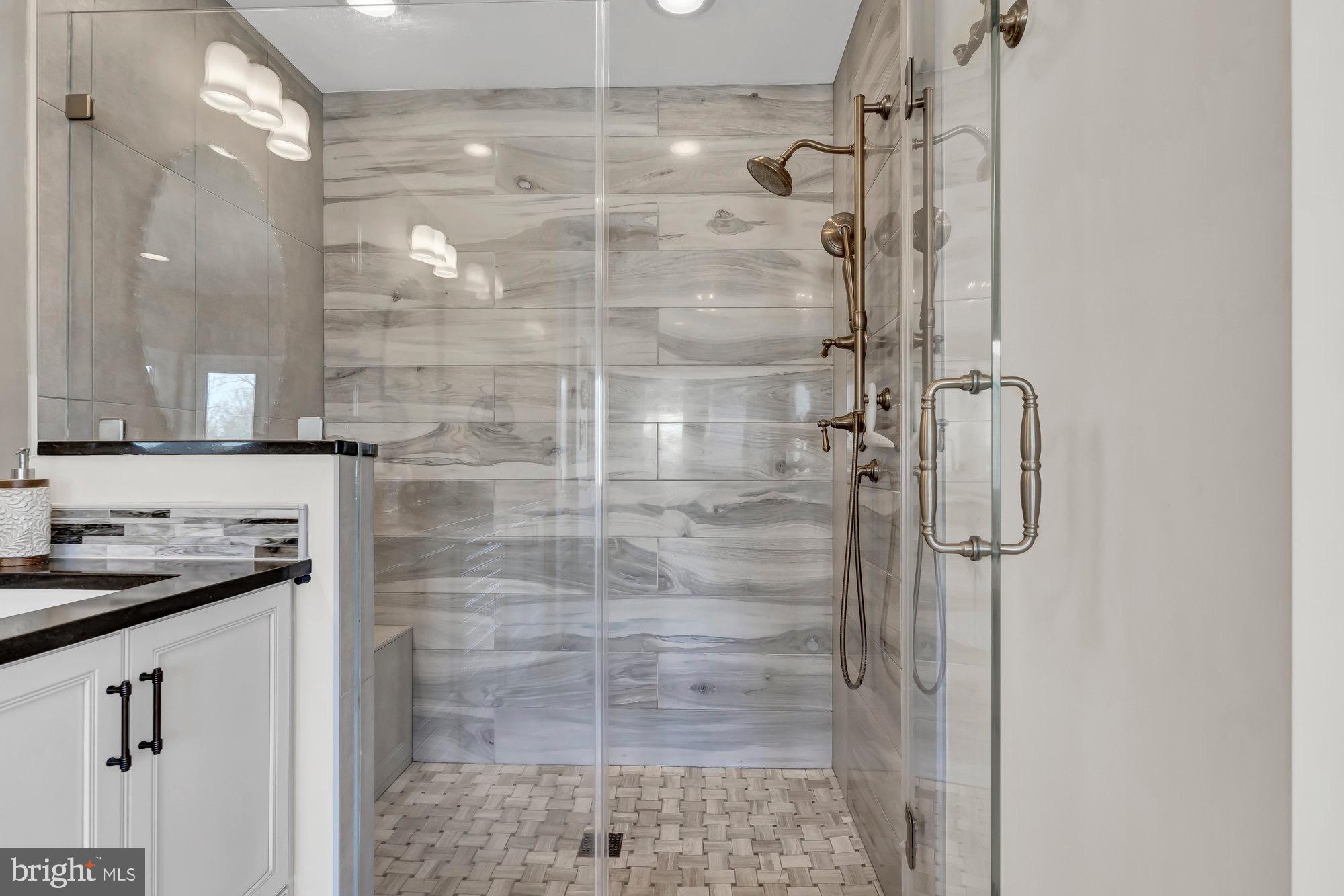 WESTPORT - Residential