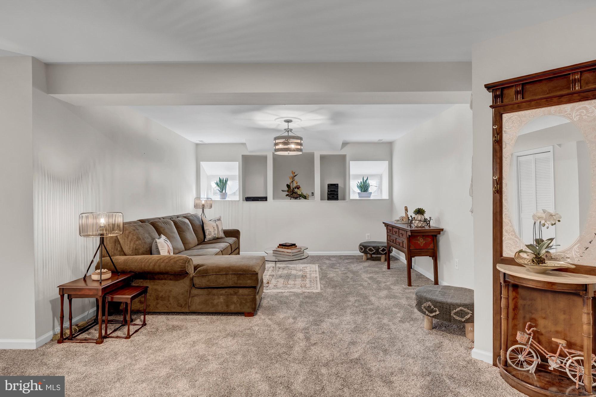 WESTPORT - Residential