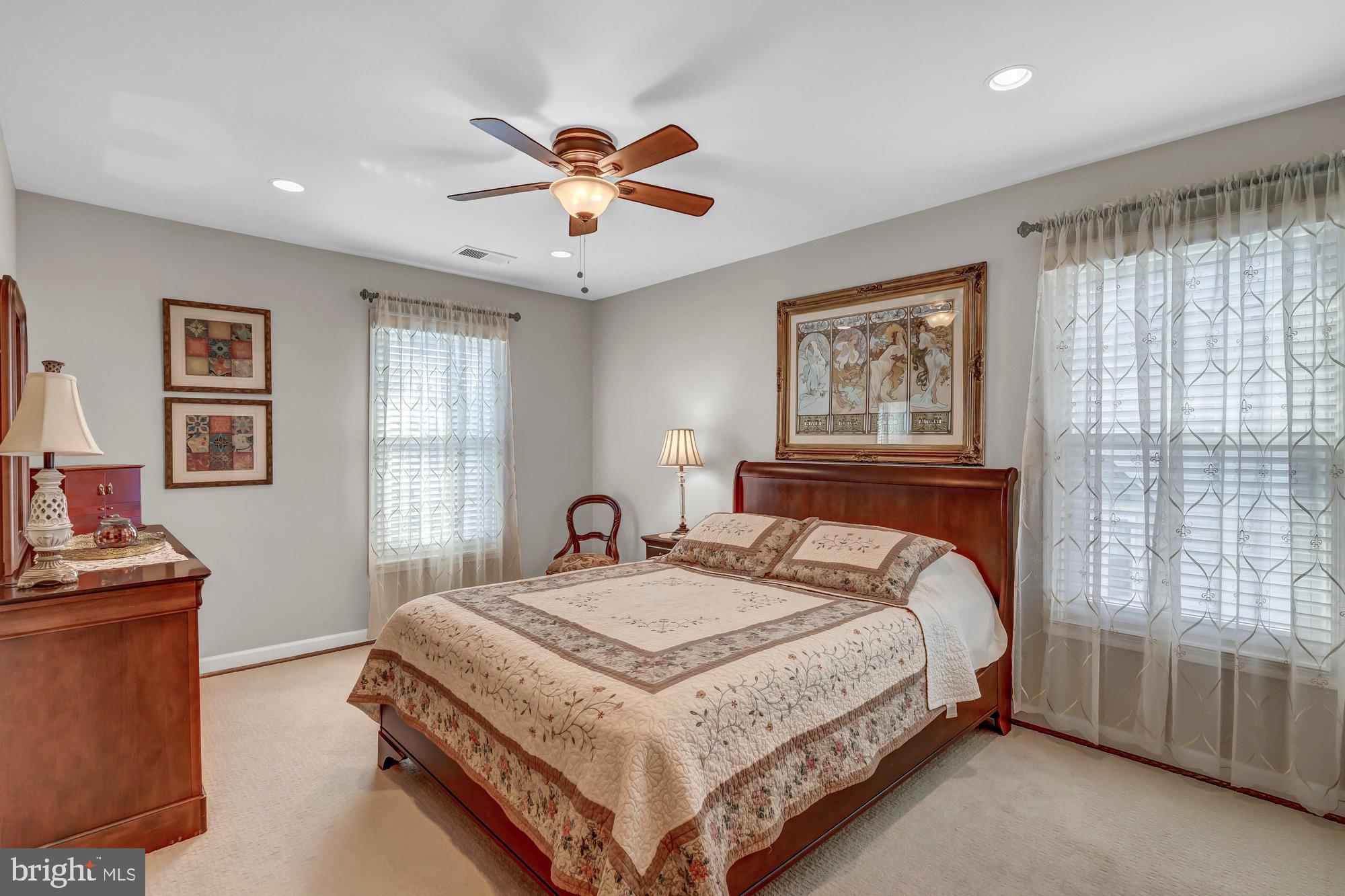 WESTPORT - Residential