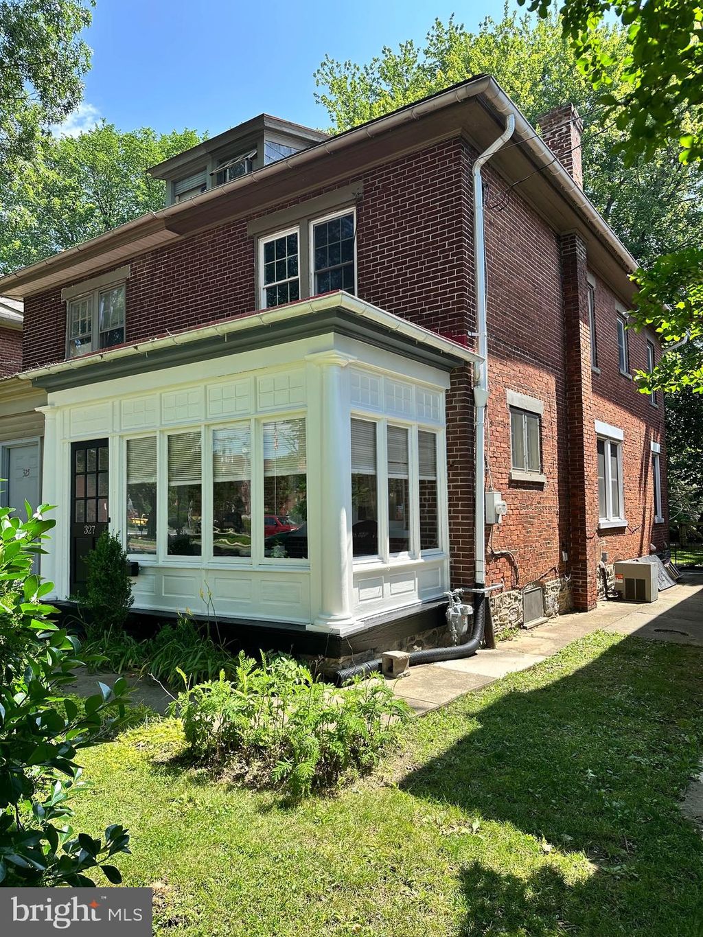 Photo of 327 S West End Ave, LANCASTER, PA 17603 (MLS # PALA2071808)