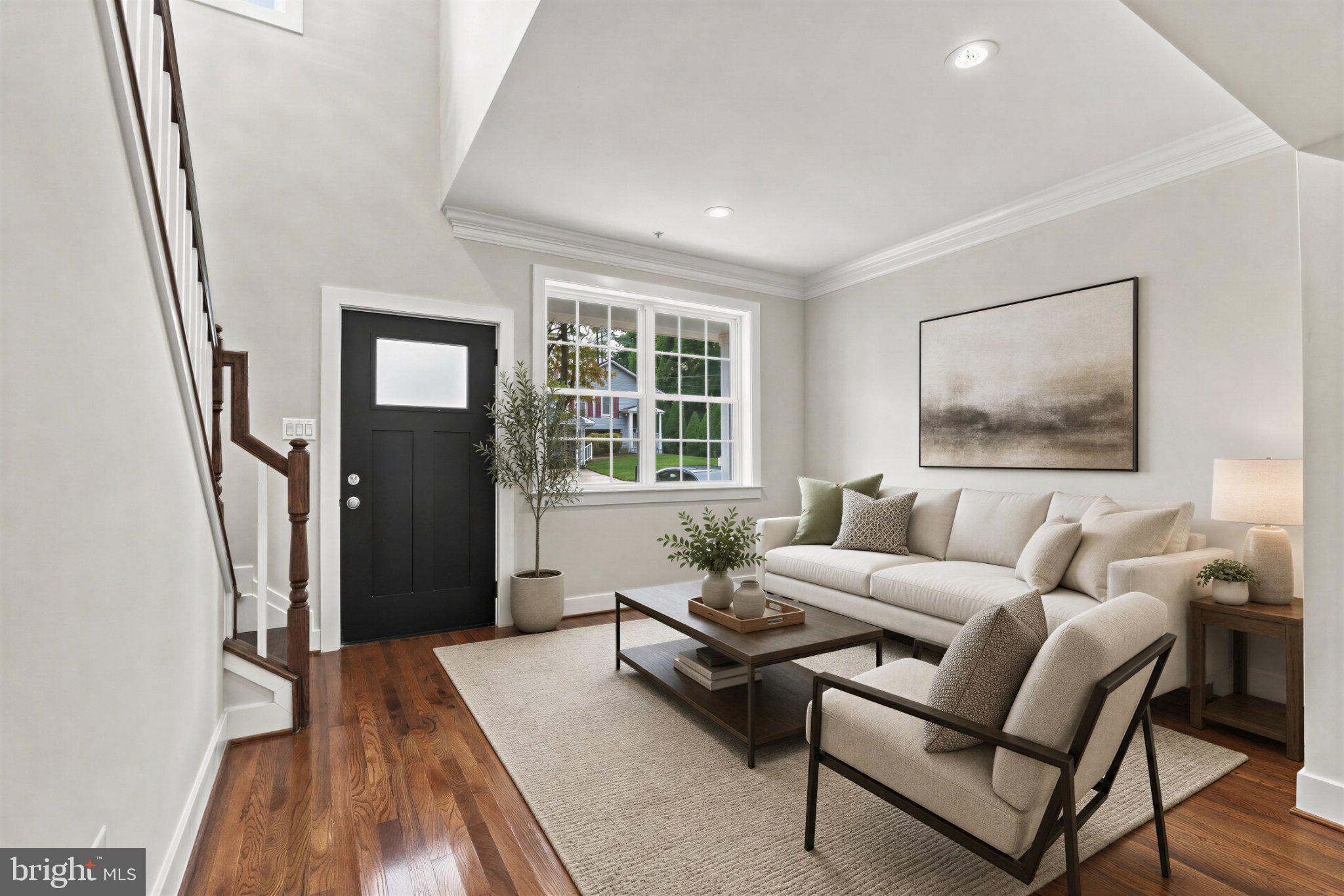 1008 HANDY AVENUE