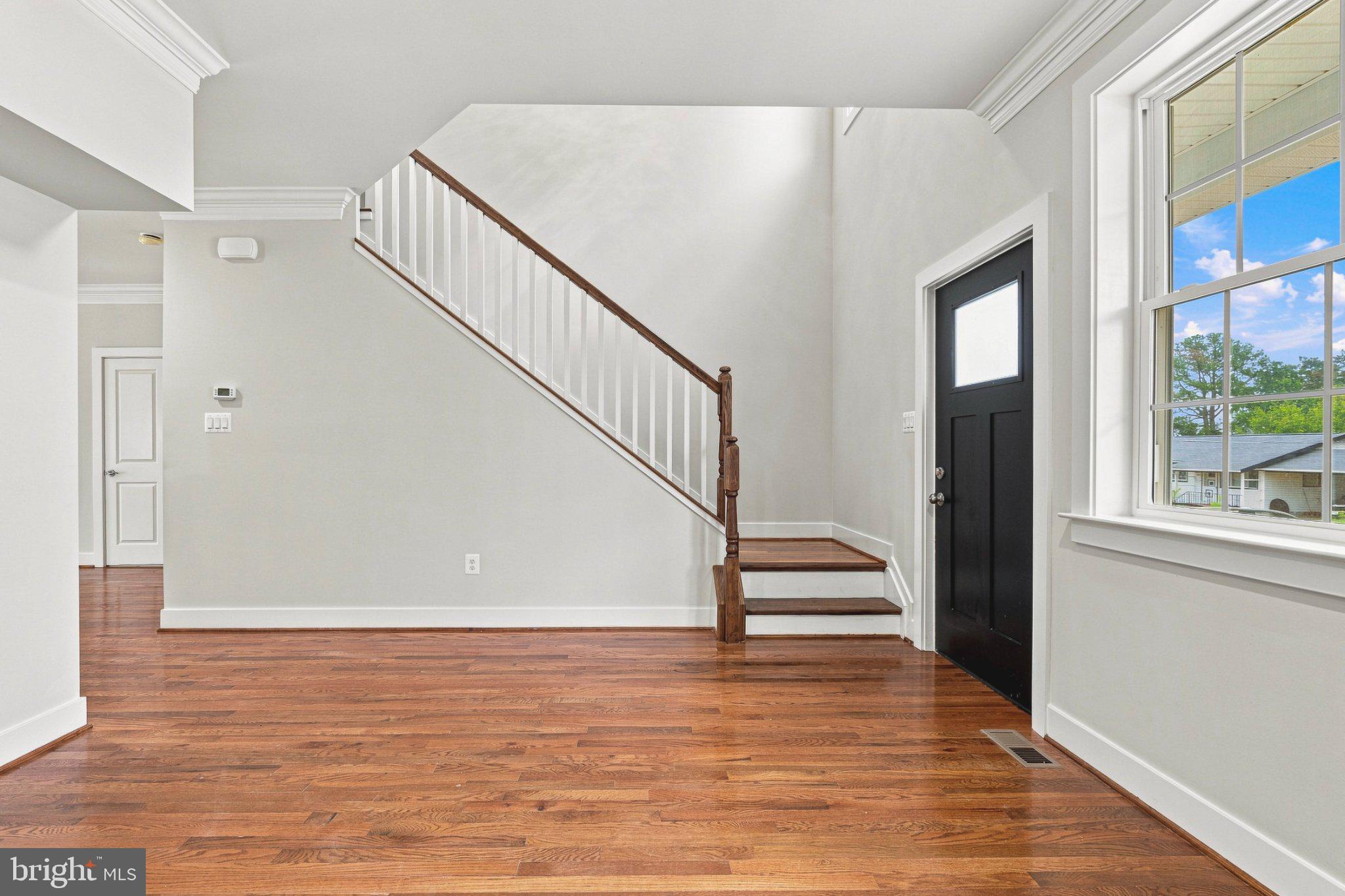 1008 HANDY AVENUE