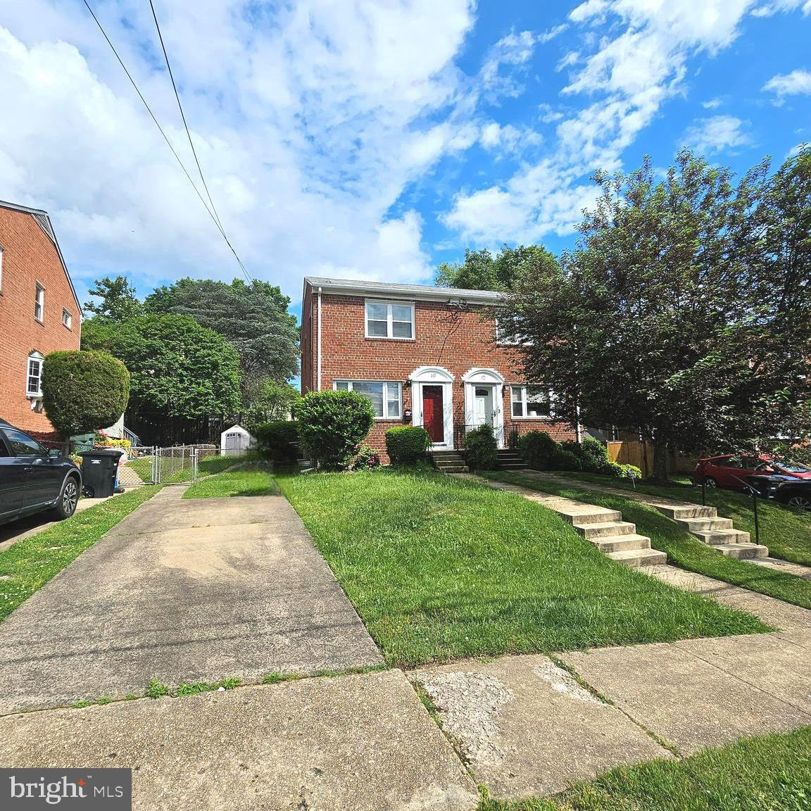 DUKE GARDENS - Residential Lease