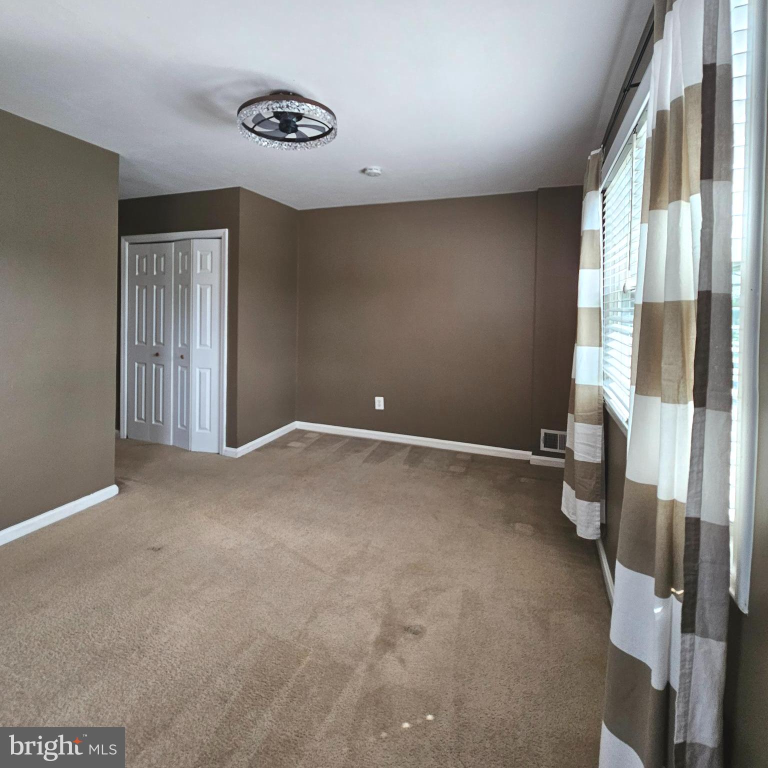 DUKE GARDENS - Residential Lease