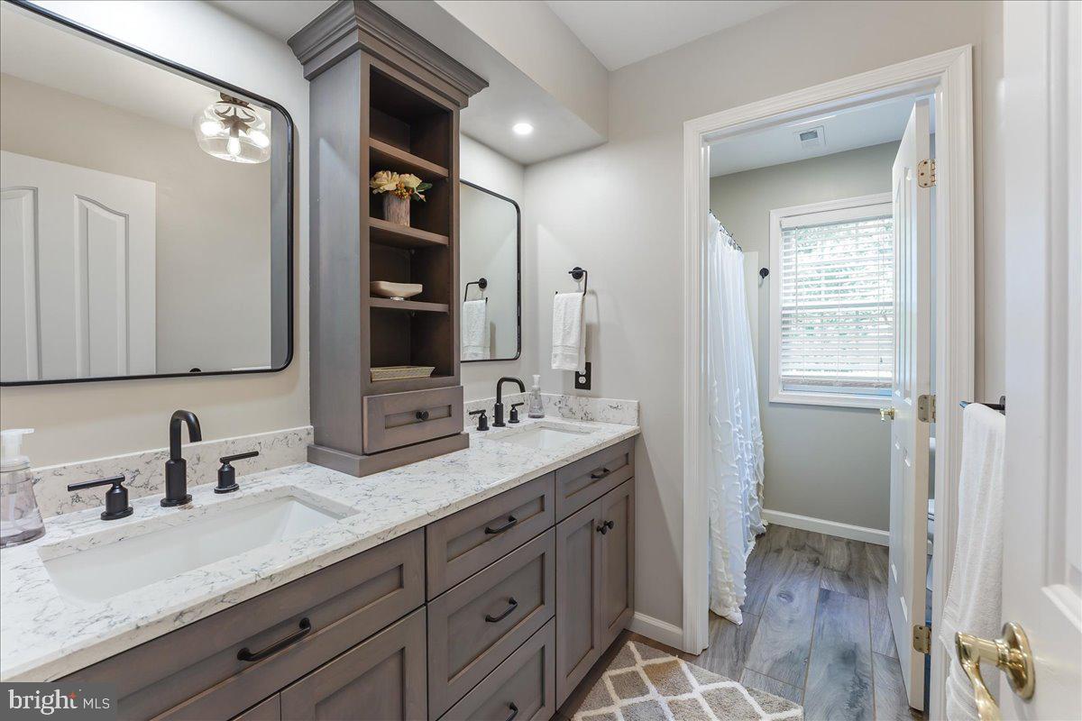 HADLEYS MILL - Residential