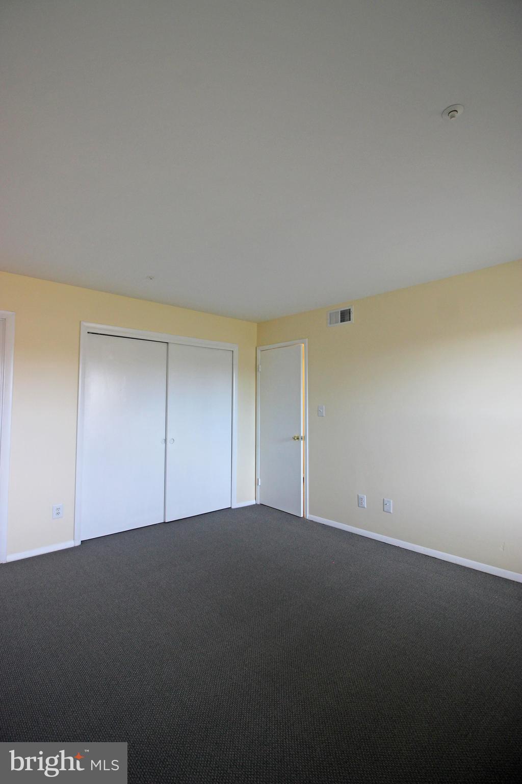 WILLOW WOOD - Residential Lease