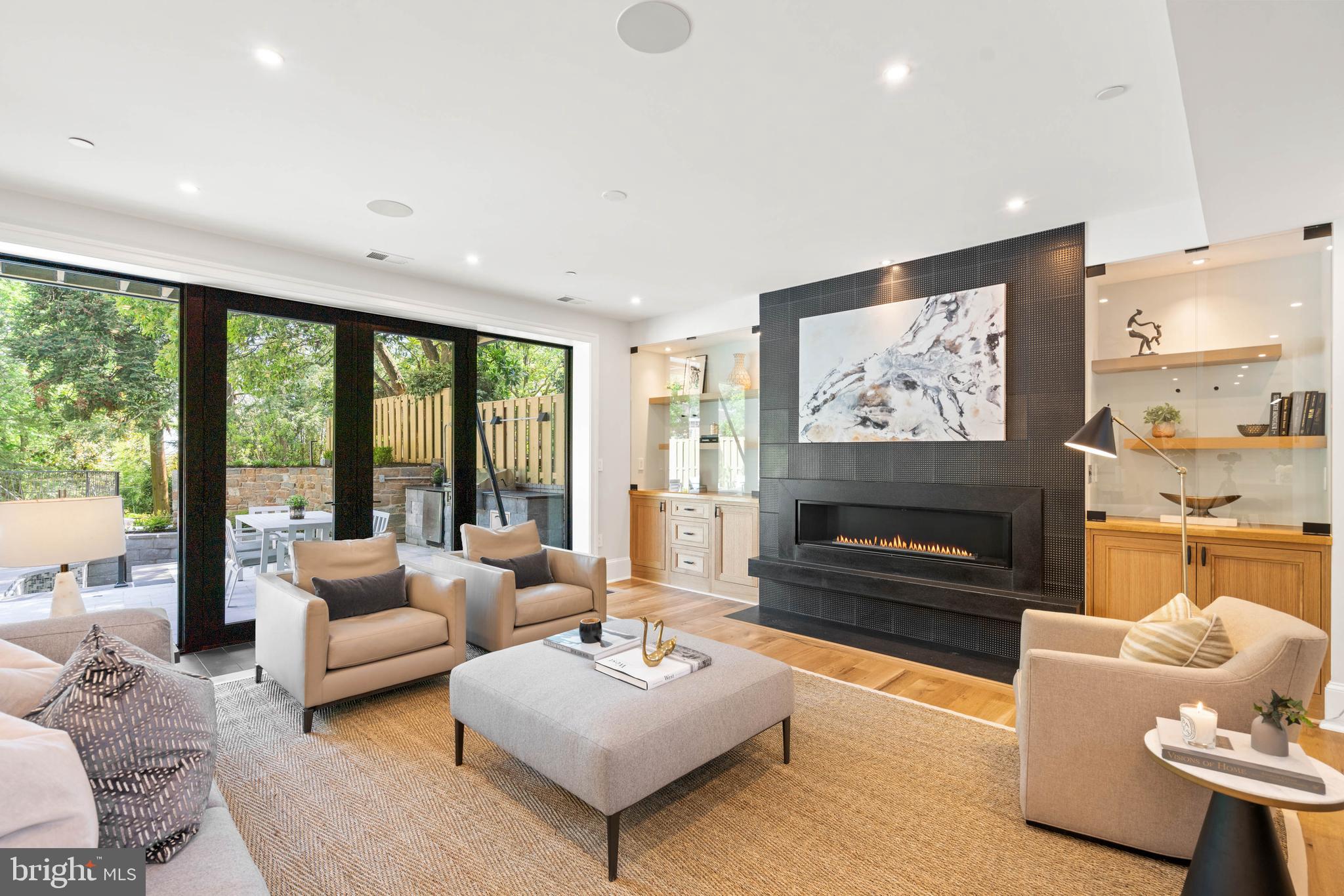 GEORGETOWN - Residential