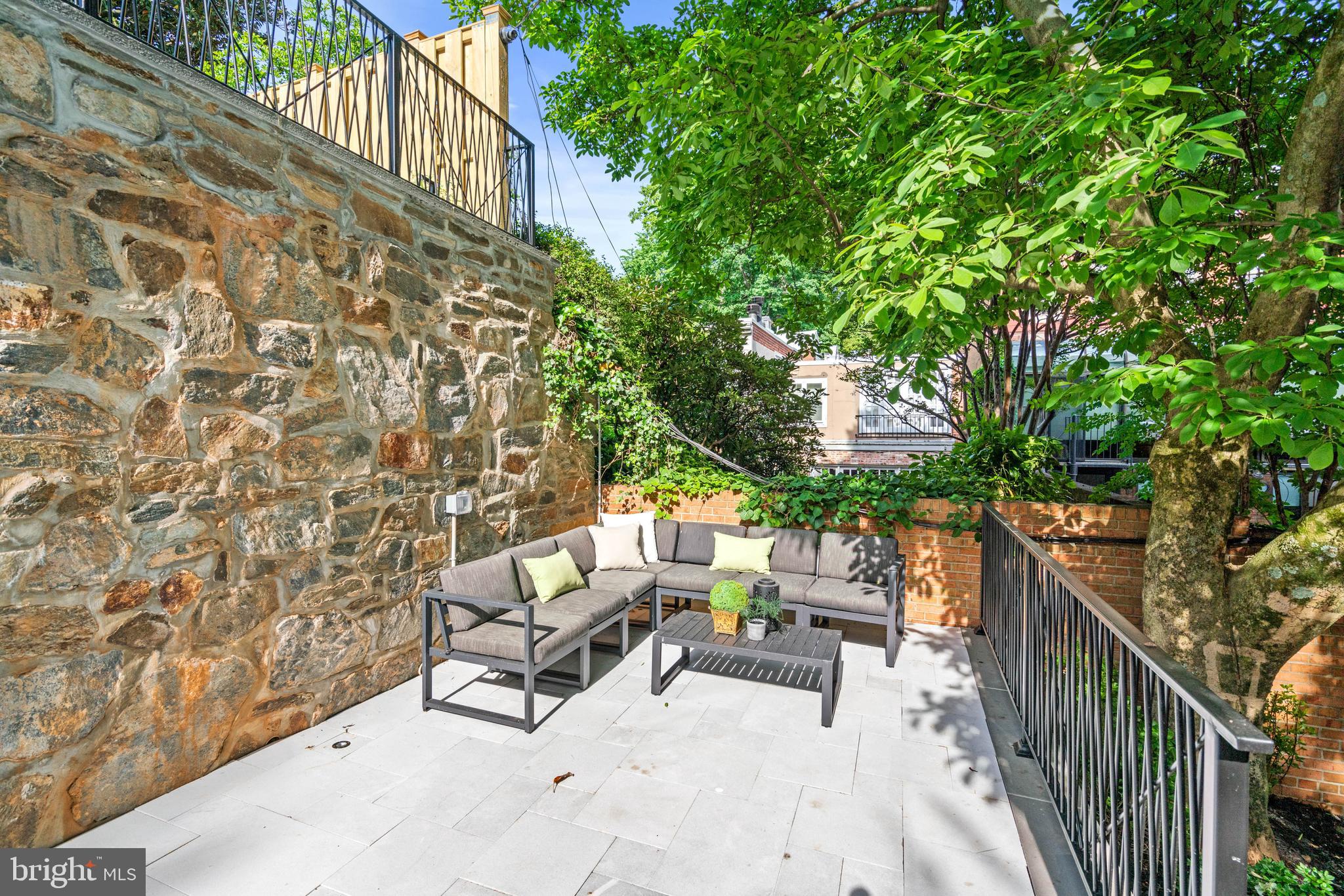 GEORGETOWN - Residential