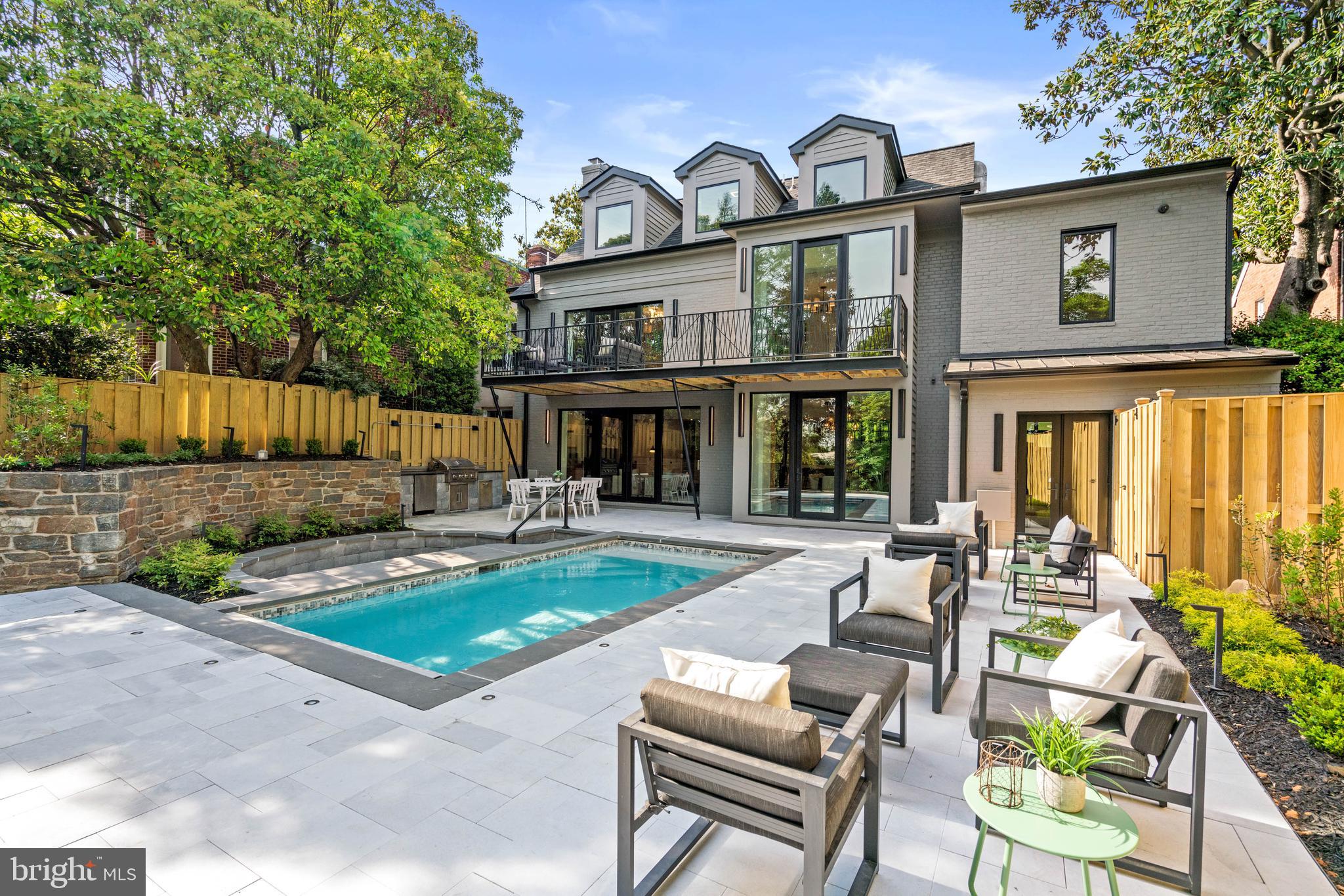 GEORGETOWN - Residential