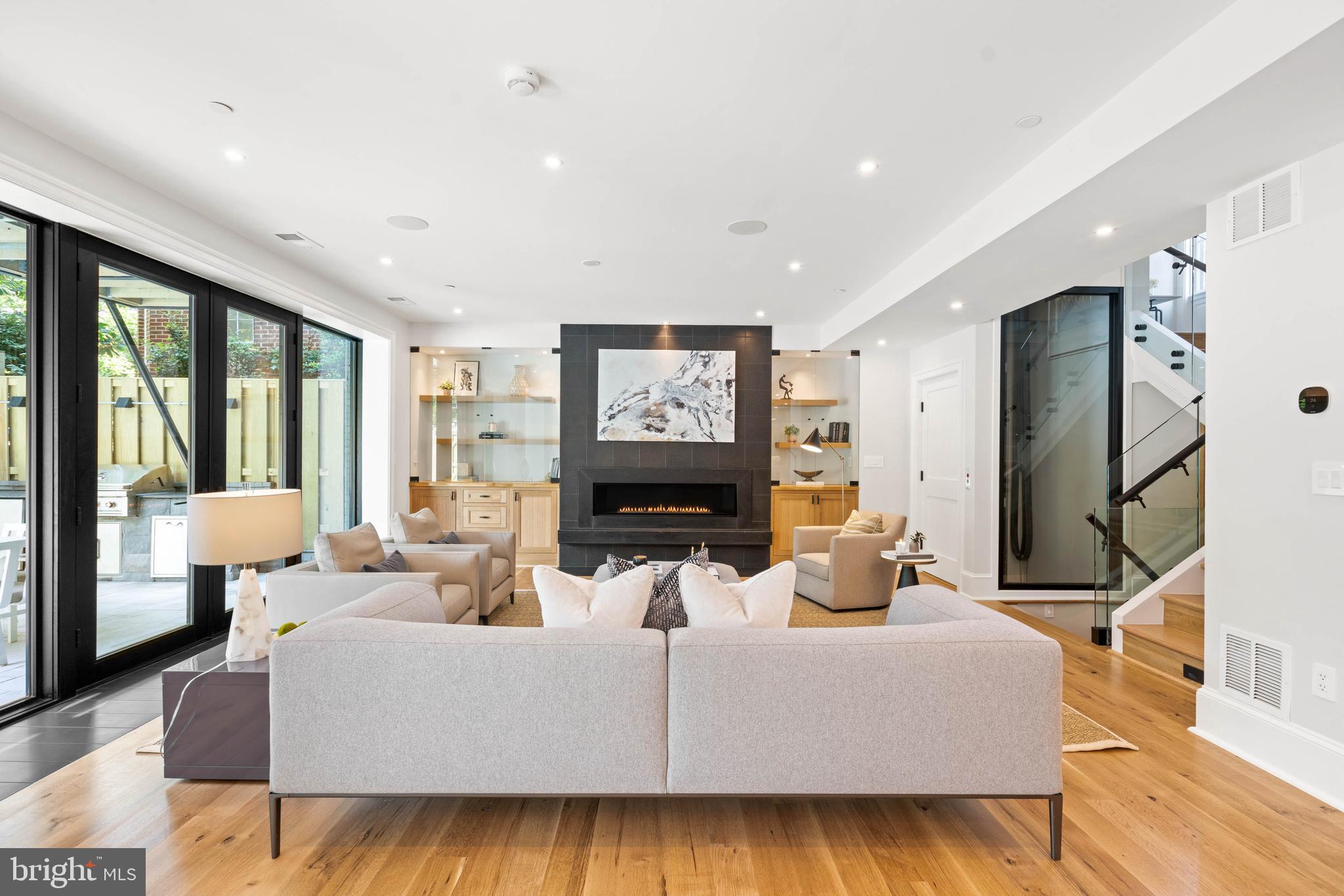 GEORGETOWN - Residential