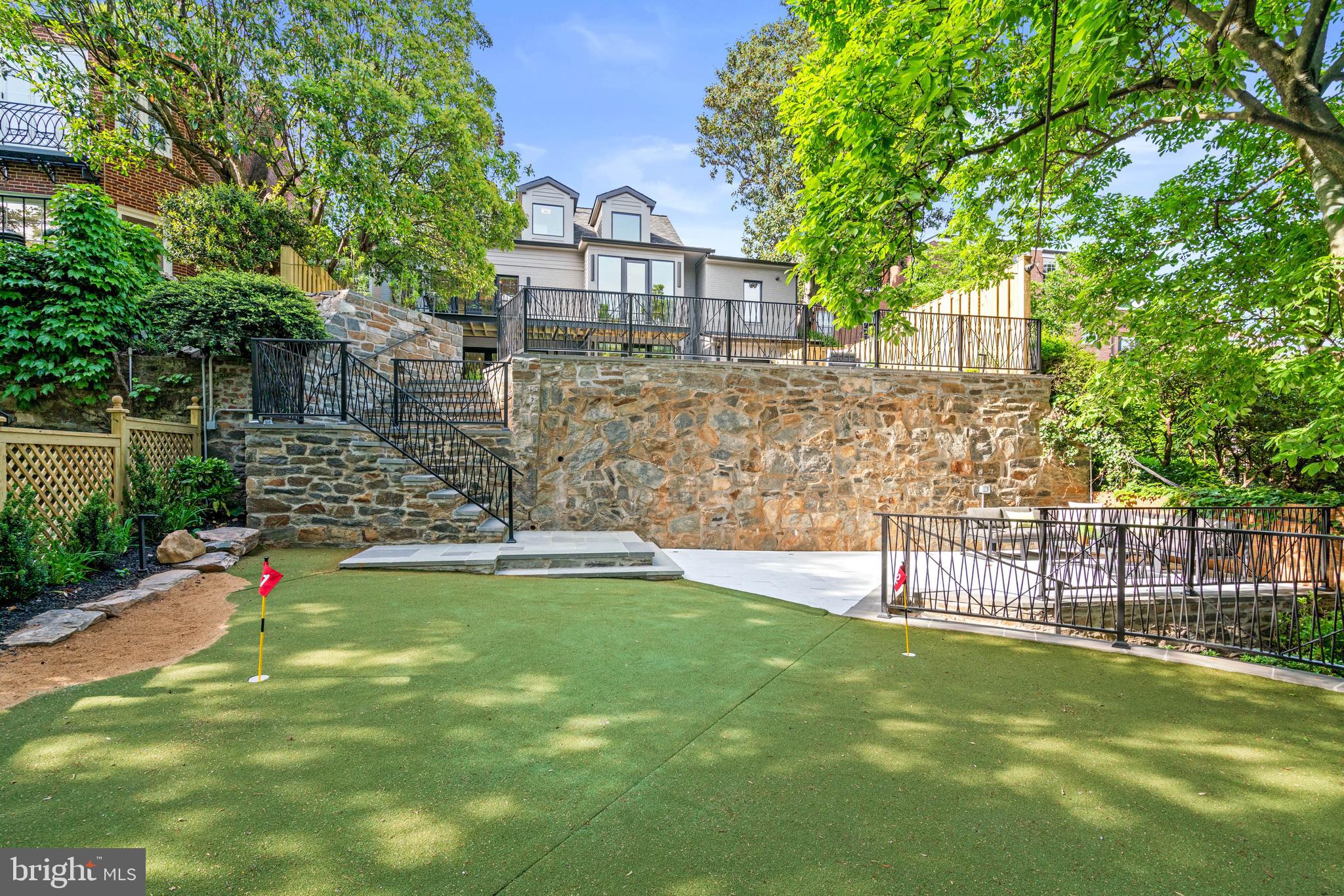 GEORGETOWN - Residential