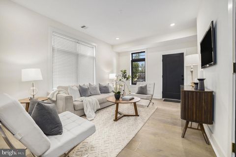 7519 RIDGE AVENUE R 204 PHILADELPHIA PA 19128