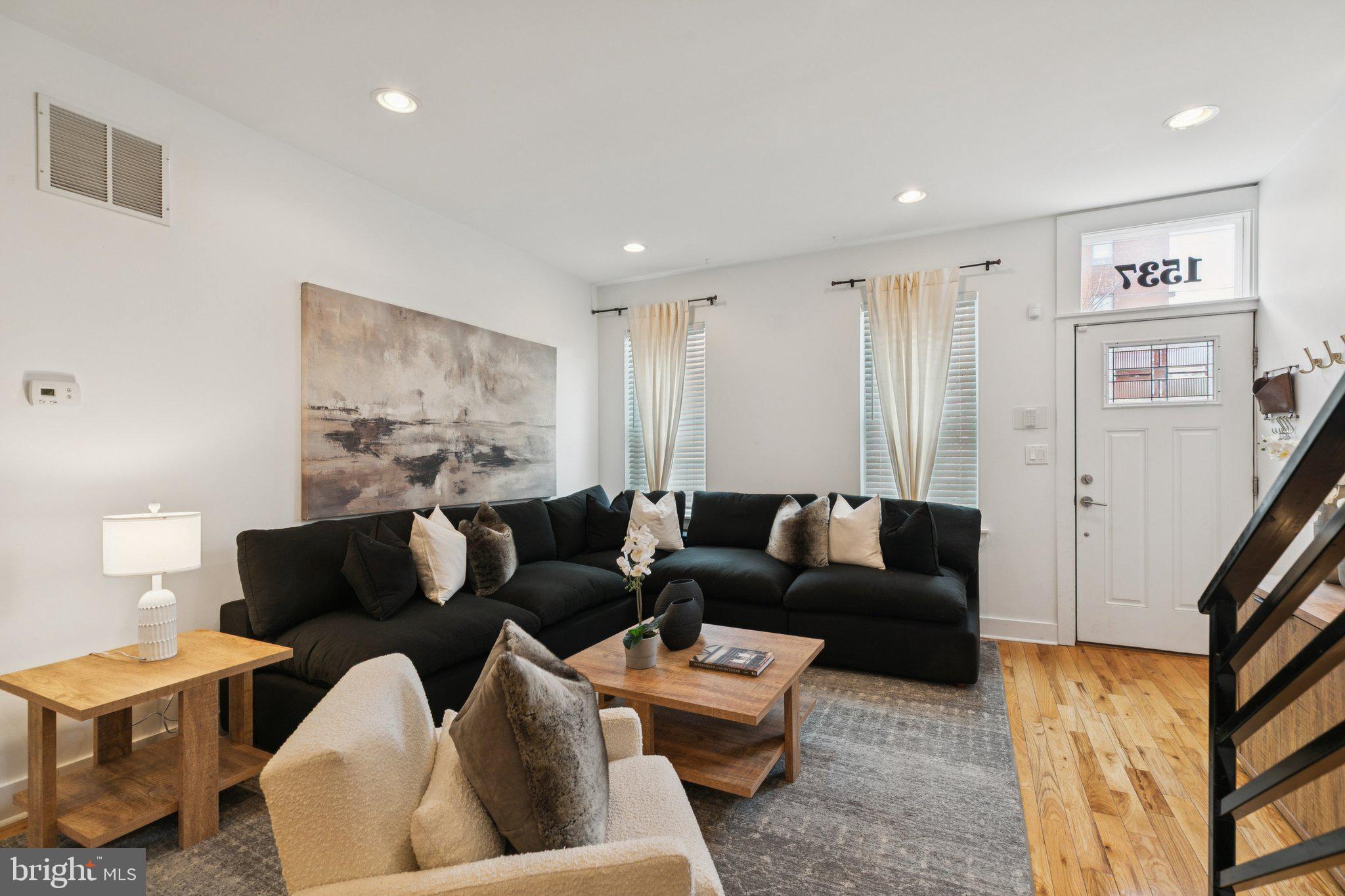 POINT BREEZE - Residential