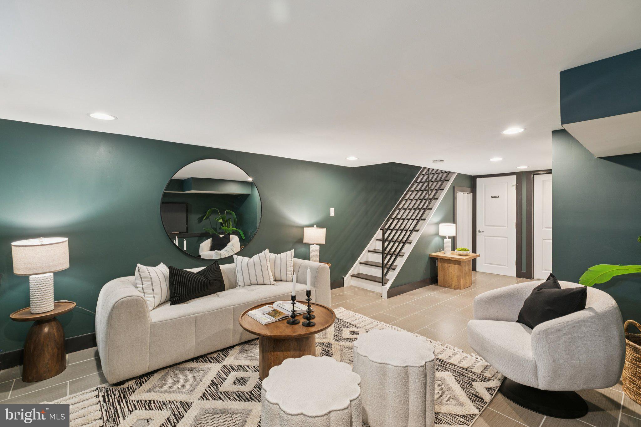 POINT BREEZE - Residential