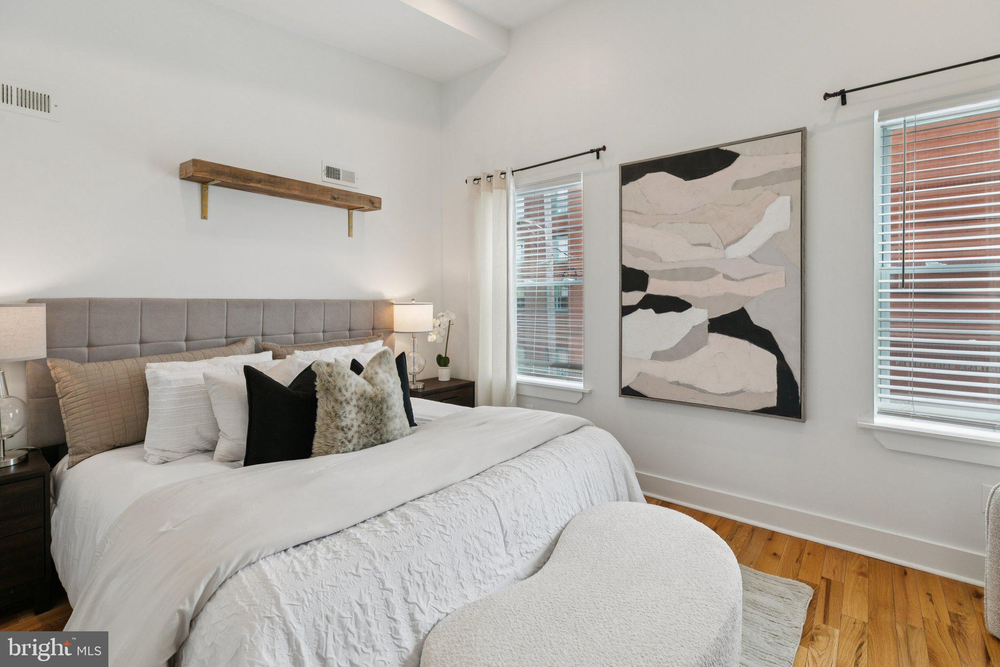 POINT BREEZE - Residential