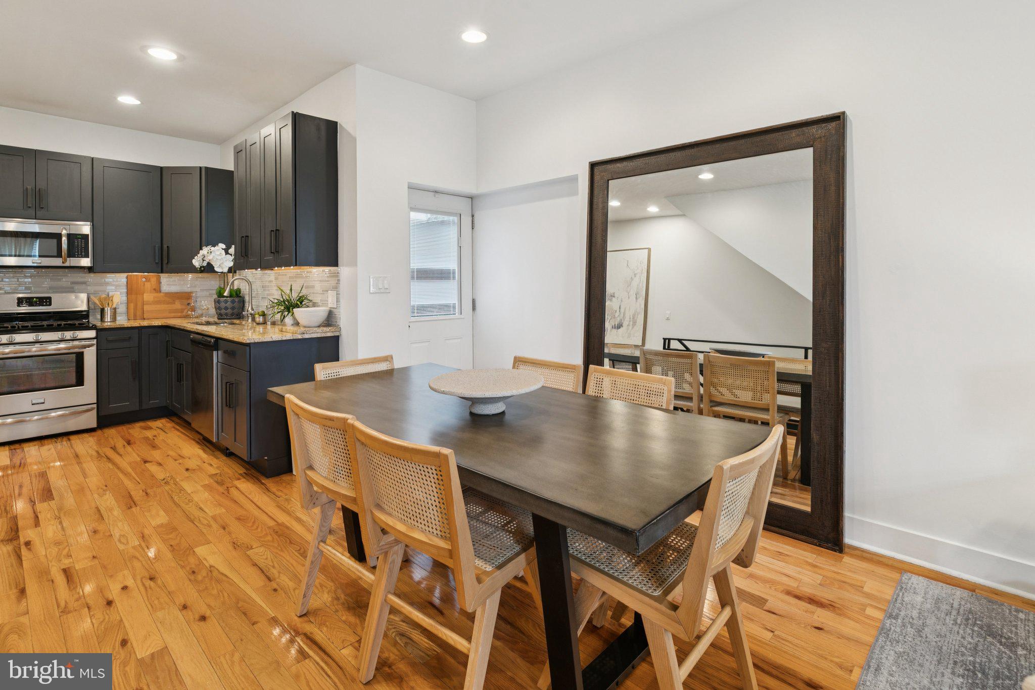 POINT BREEZE - Residential