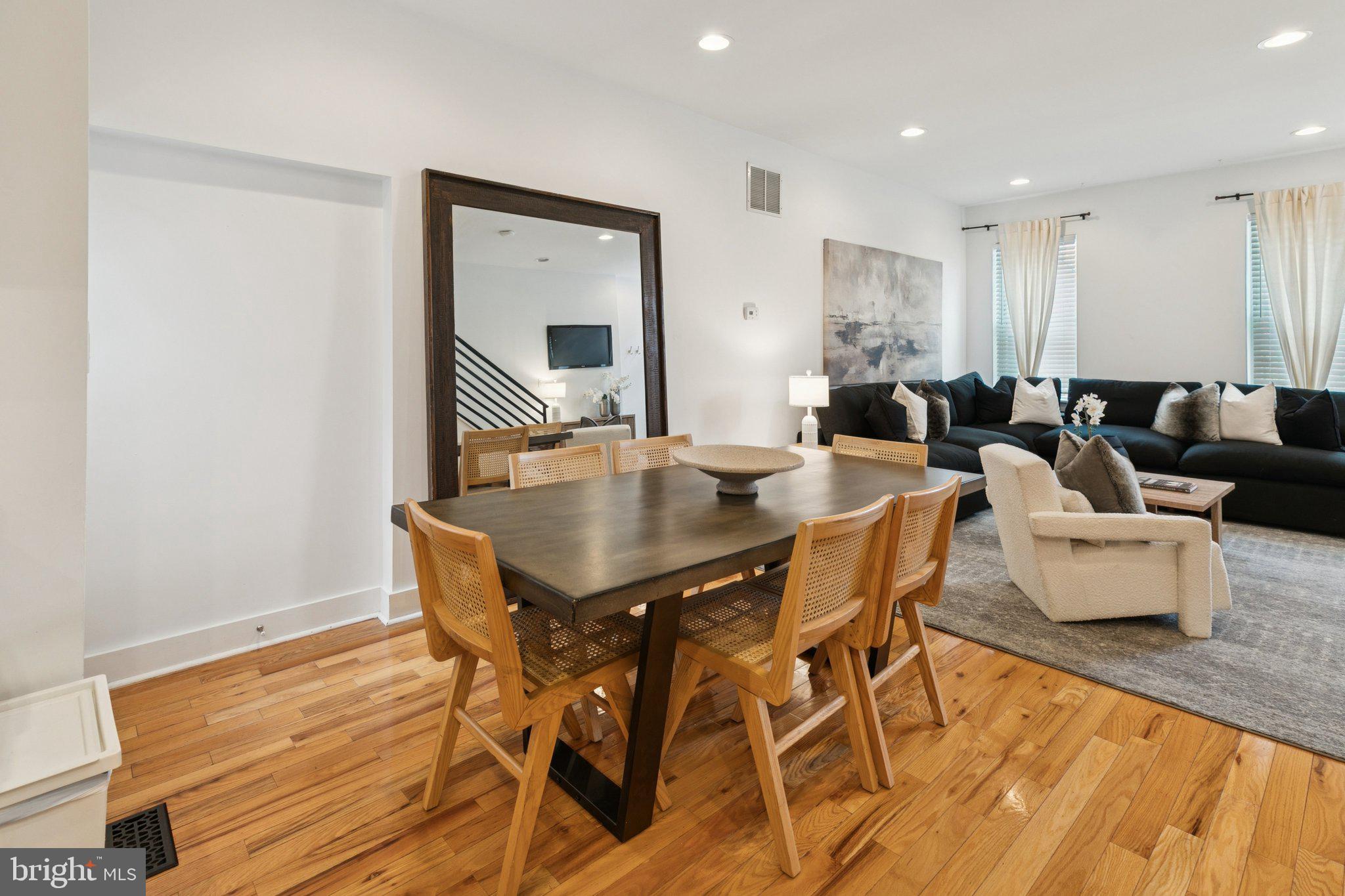 POINT BREEZE - Residential