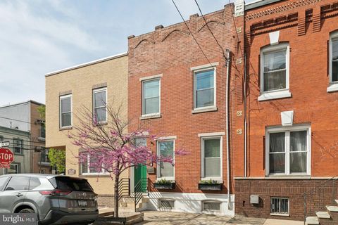 Photo of 1537 Reed Street, PHILADELPHIA, PA 19146 (MLS # PAPH2599522)