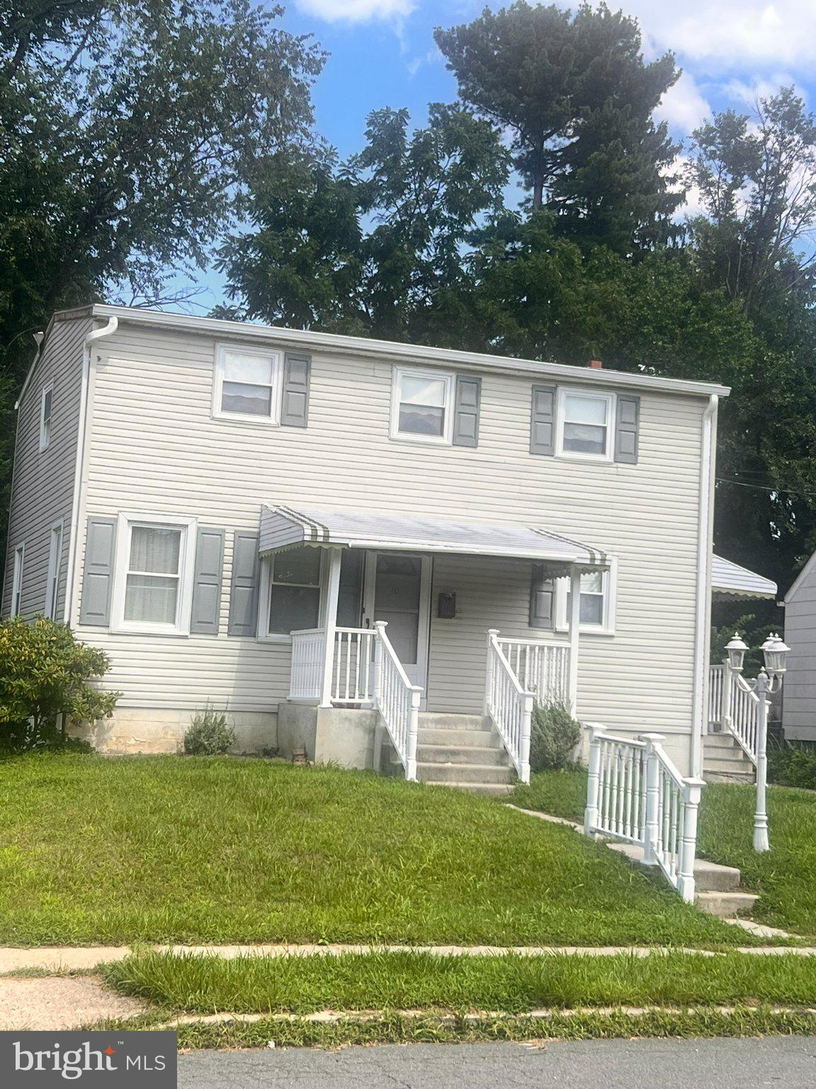 10 IOWANA AVENUE