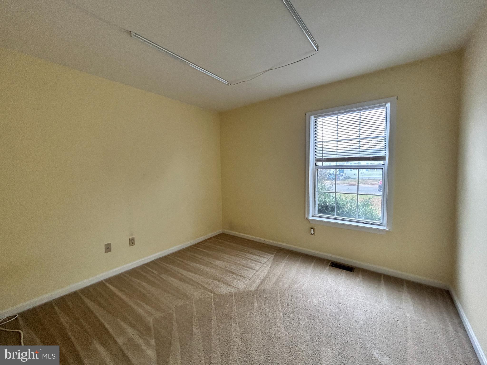 RIVERSIDE MEADOWS - Residential Lease