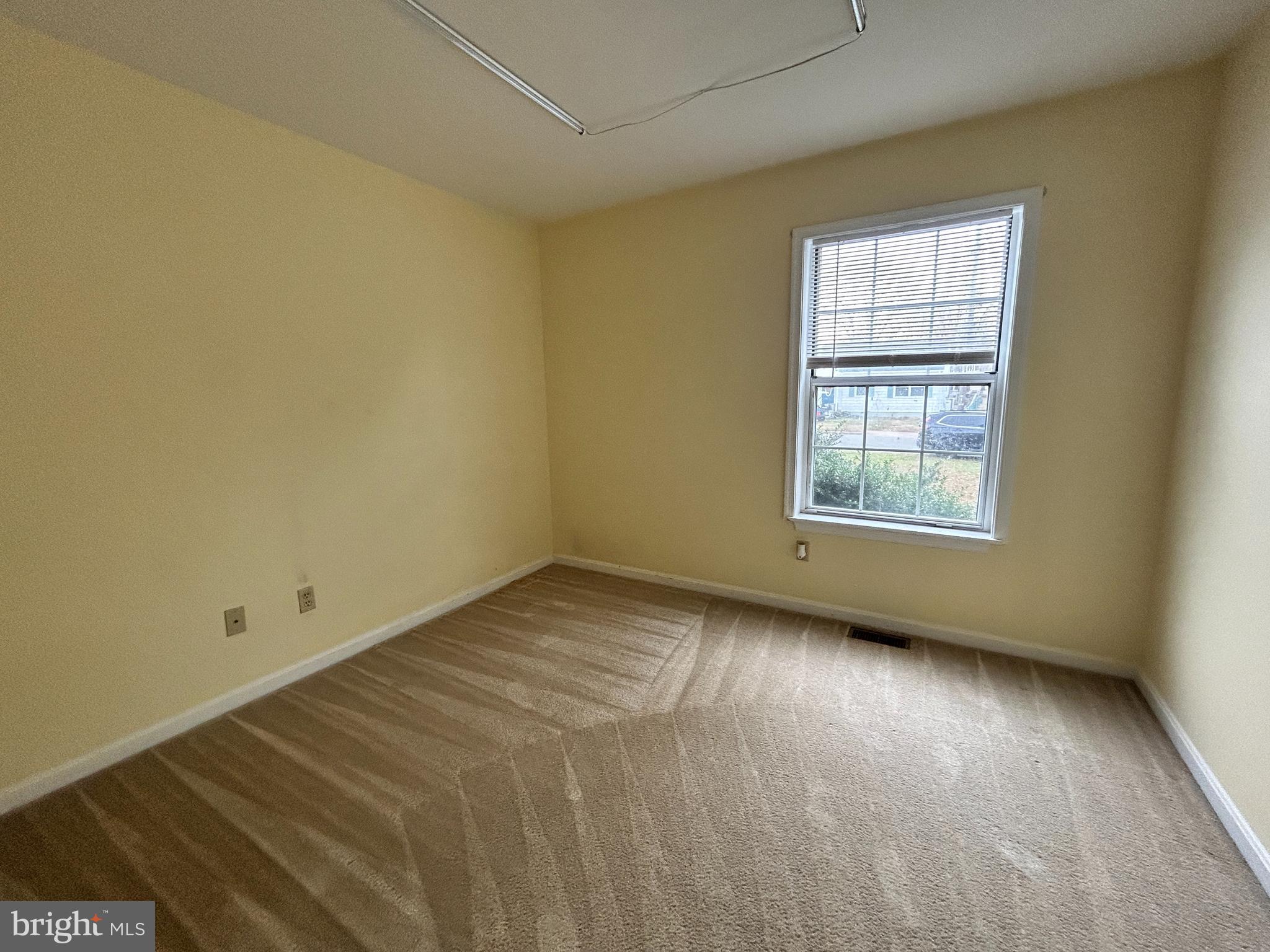 RIVERSIDE MEADOWS - Residential Lease