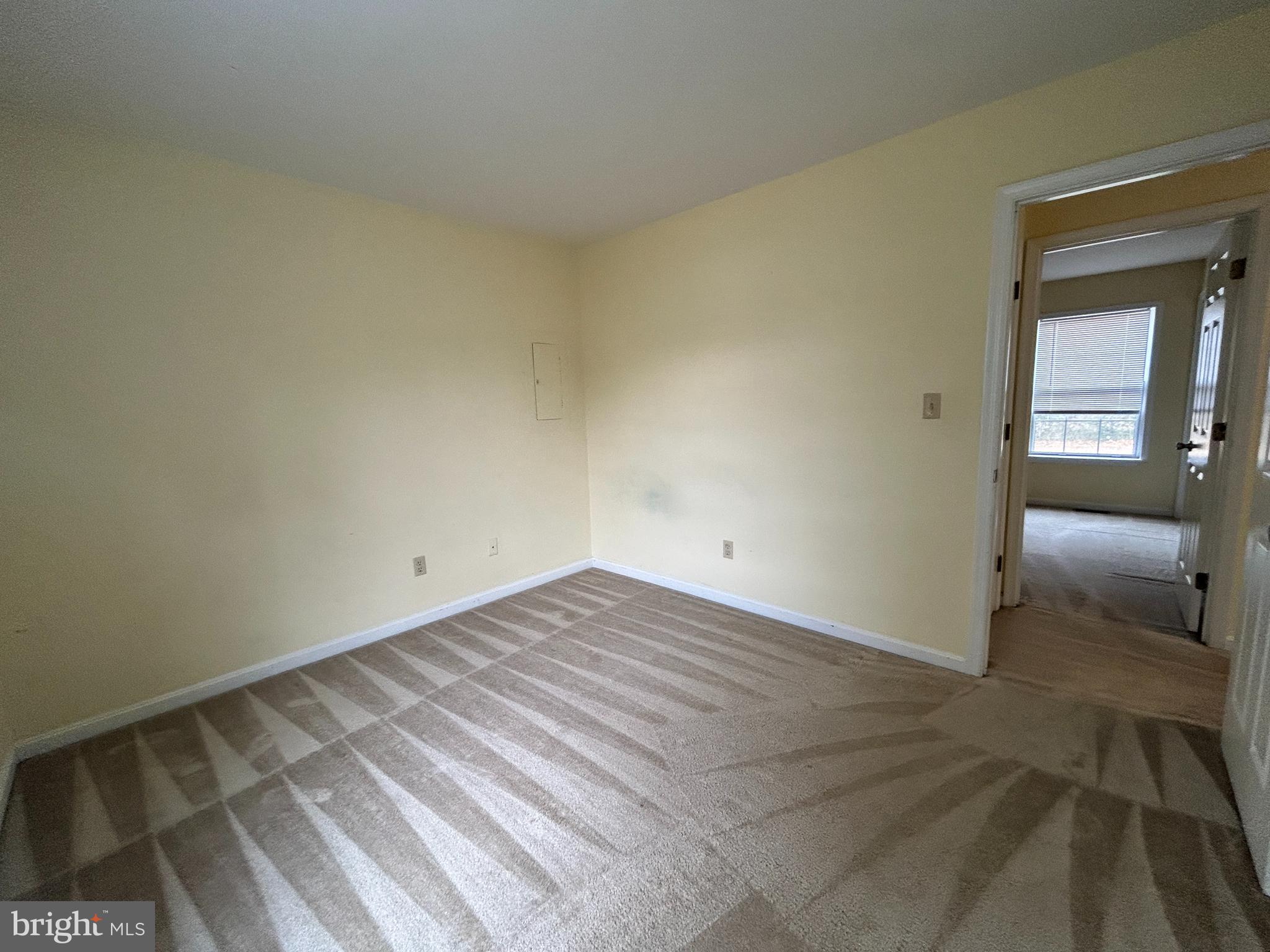 RIVERSIDE MEADOWS - Residential Lease